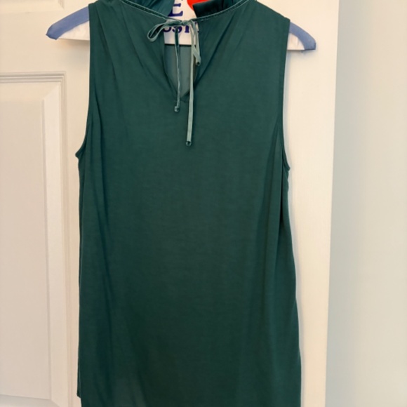 LOFT Ruffle Neck Shell, XS - Picture 3 of 3